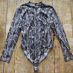 Charlotte Russe Snakeskin Print Black and White Bodysuit